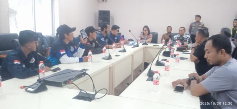 XTC kembar 911 kabupaten Karawang audensi ke DPUPR Karawang 