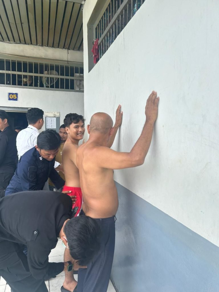 Satuan pengamanan lapas Bengkalis sisir kamar hunian dan sita barang terlarang