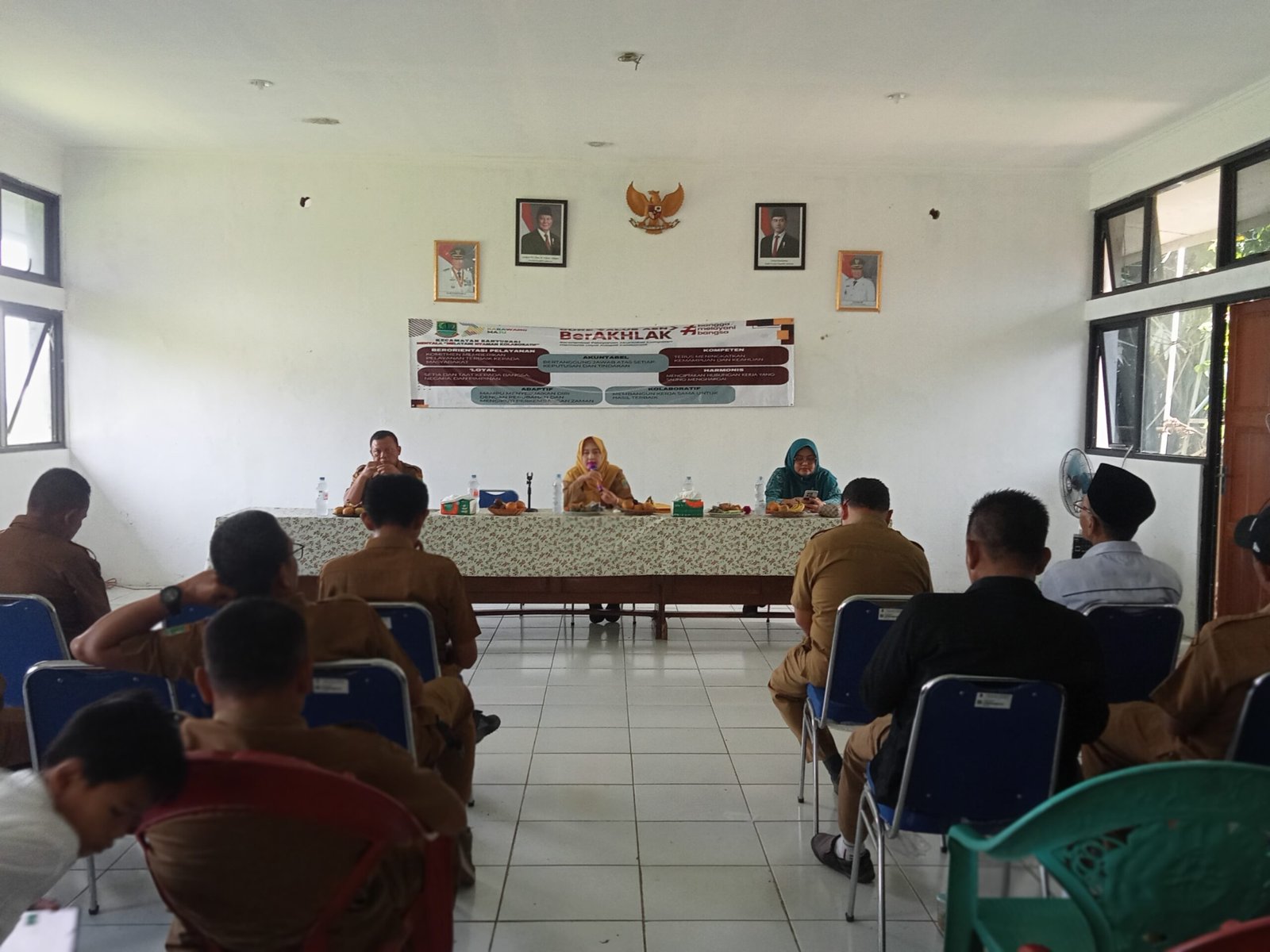 Halal bihalal sekaligus Giat Minggon Kecamatan banyusari, ibu Tri Warakanti, S.STP., M.Pd Perkuat Koordinasi dan Tingkatkan Pelayanan Publik