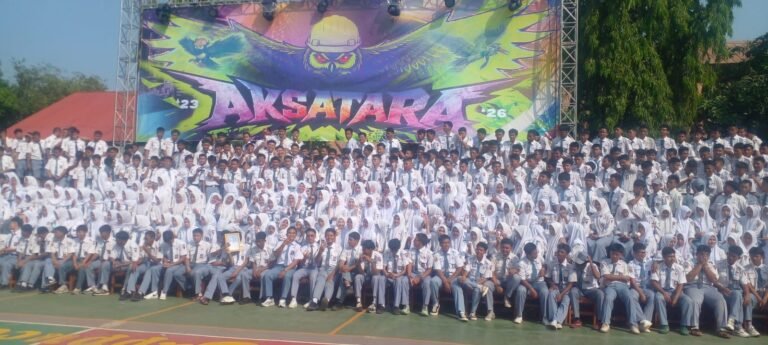 SMKN 1 Cikampek Lepas dan perpisahan Angkatan ke-10, Kepsek Jaka Selamat Riyadi: Lulusan Harus Siap Kerja dan Berwirausaha