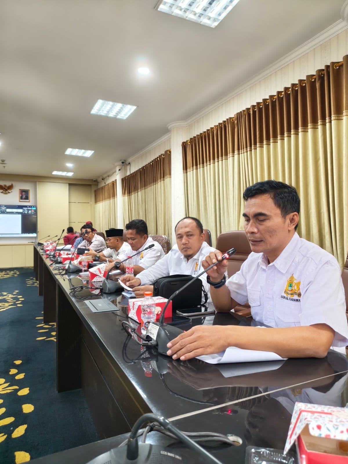 DPRD Karawang Matangkan Raperda RPIK, Libatkan KADIN, Akademisi UNSIKA, dan Pemkab